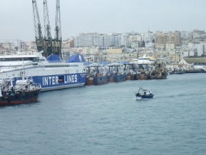 Wir verlassen Tarifa und das Europäische Festland